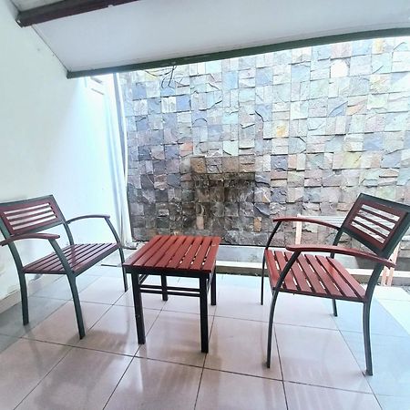 Homestay Jogja Dekat Gembiraloka By Simply Homy Jogjacarta Exterior foto