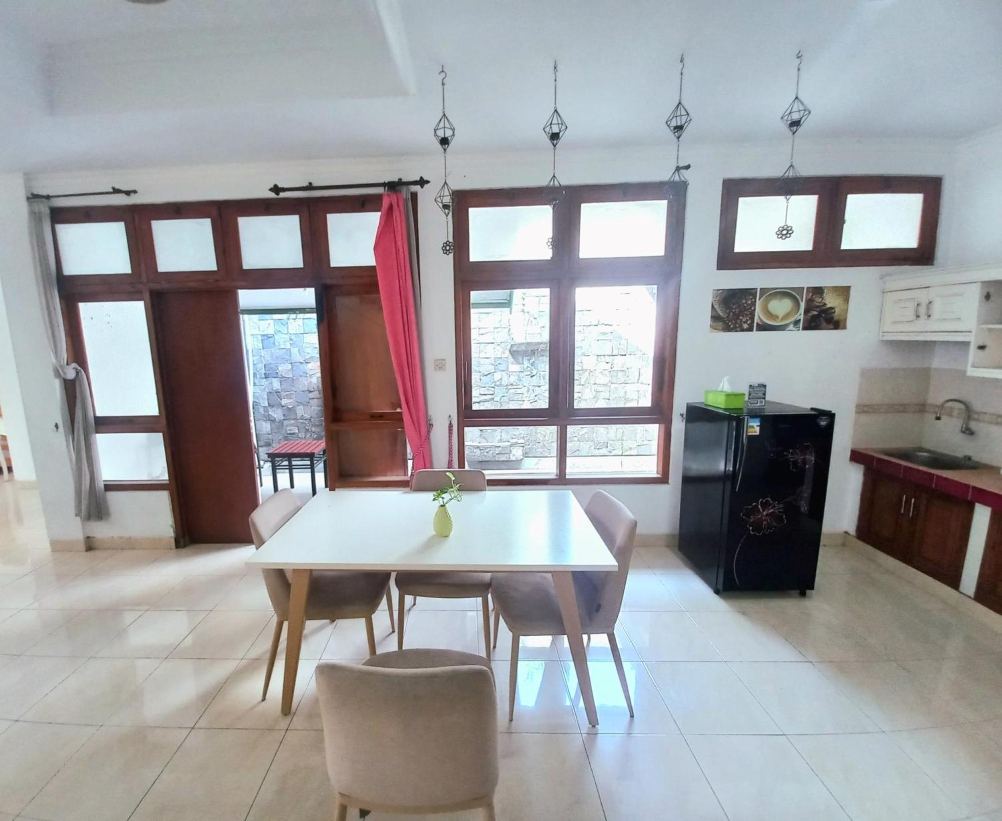 Homestay Jogja Dekat Gembiraloka By Simply Homy Jogjacarta Exterior foto