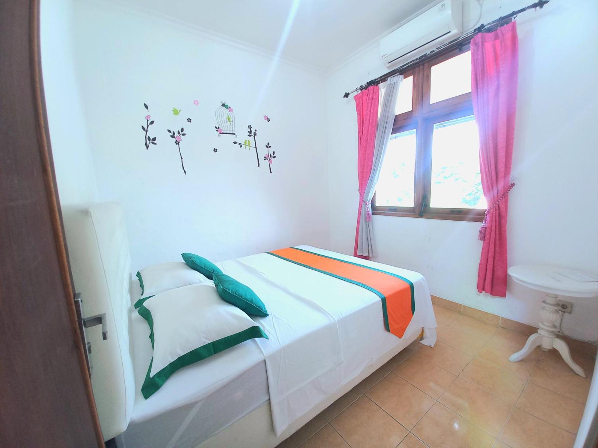Homestay Jogja Dekat Gembiraloka By Simply Homy Jogjacarta Exterior foto